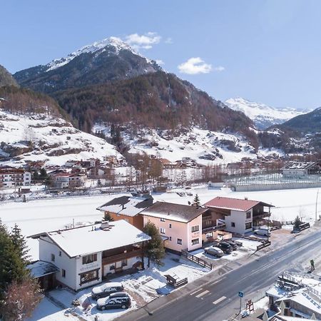 Ferienhaus Apart Sonnzeit Sölden Exteriér fotografie