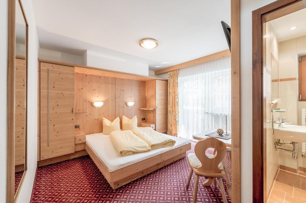 Ferienhaus Apart Sonnzeit Sölden Pokoj fotografie