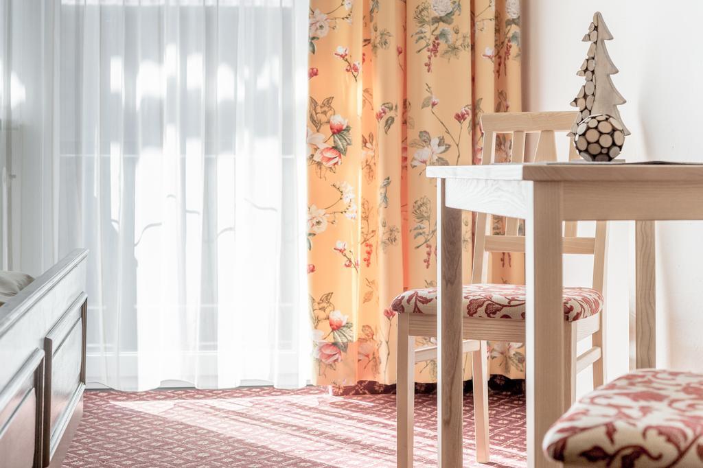 Ferienhaus Apart Sonnzeit Sölden Pokoj fotografie